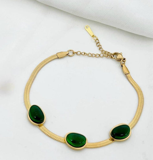 Vintage Emerald Snake Chain Bracelet