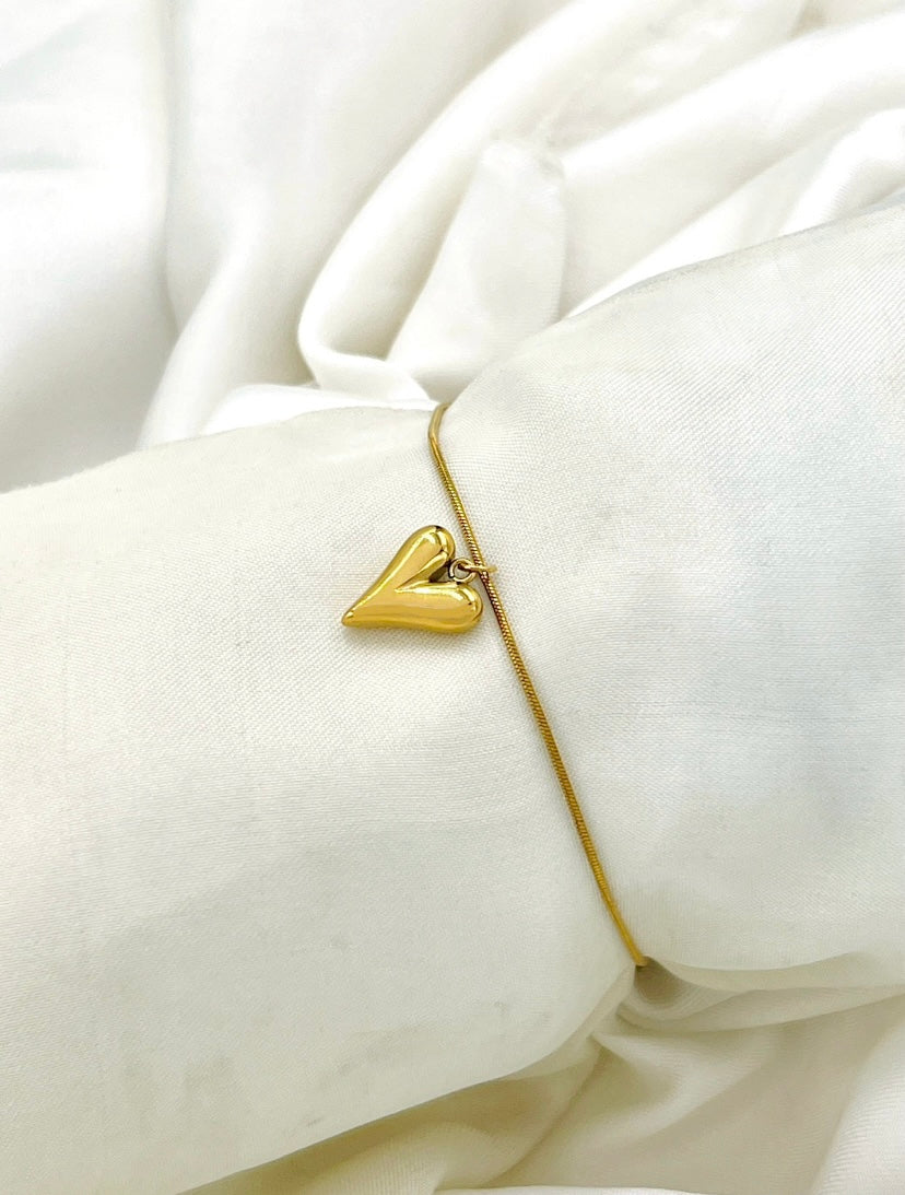 Gold Heart Chain Bracelet