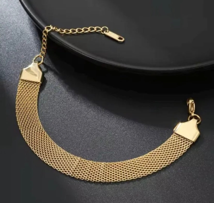 Gold Knit Mesh Chain Bracelet