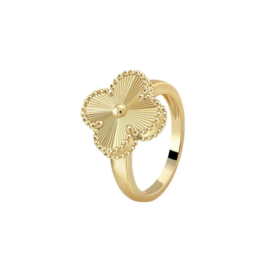 Gold Clovie Ring