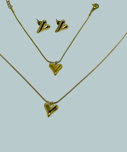 Golden Heart Pendant Set