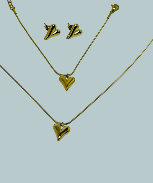 Golden Heart Pendant Set