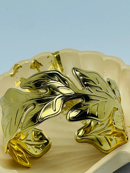 Premium Gold Eterna Leaf Handcuff