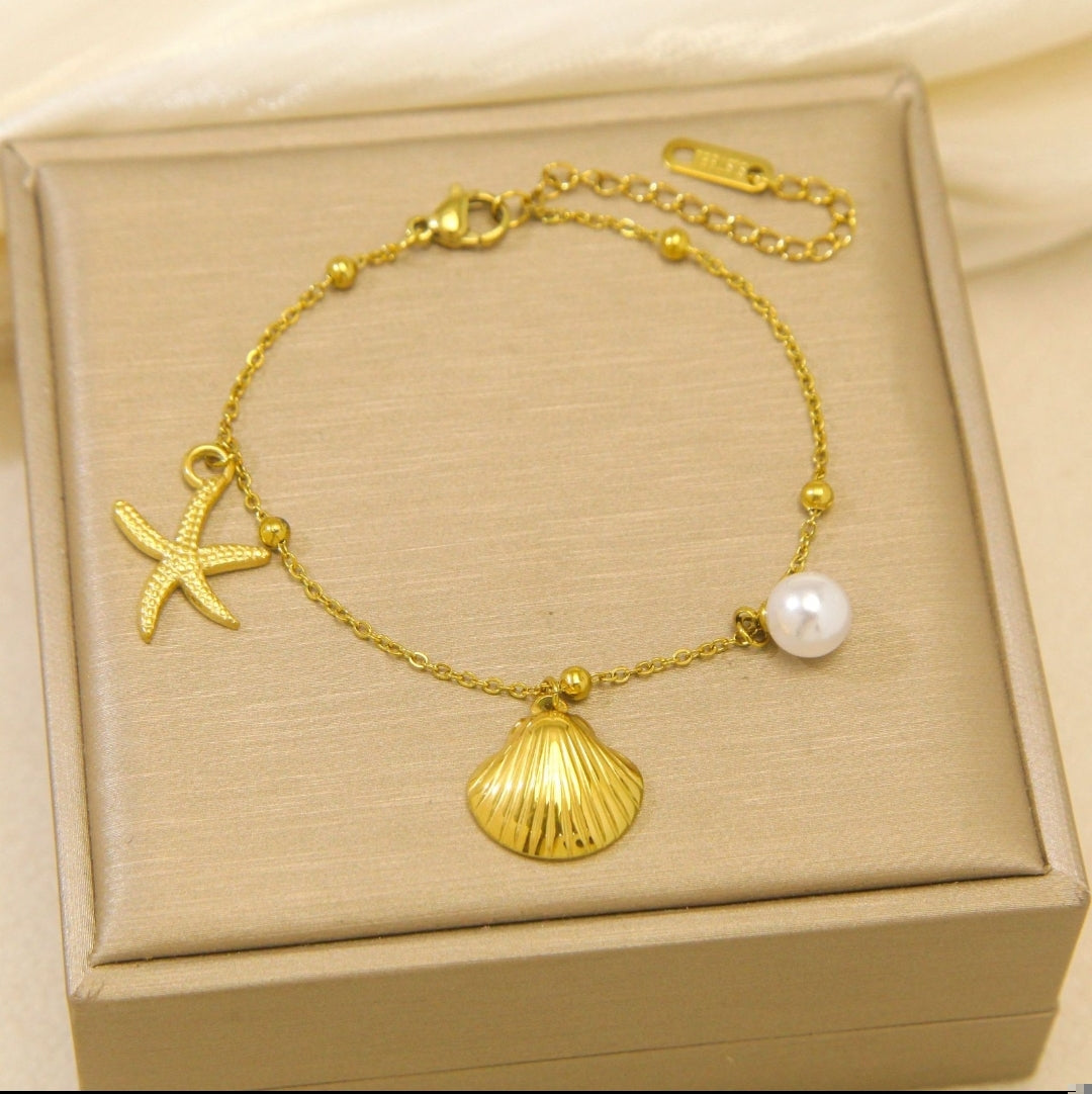 Gold Shell and Starfish Bracelet